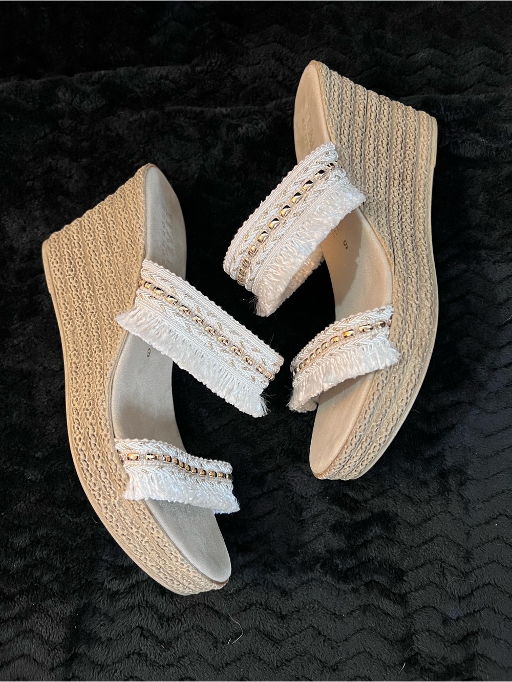Italian Shoemakers Women’s Fringe Espadrille Wedge Sandals-Beige & White-Size 9 - Picture 2 of 12